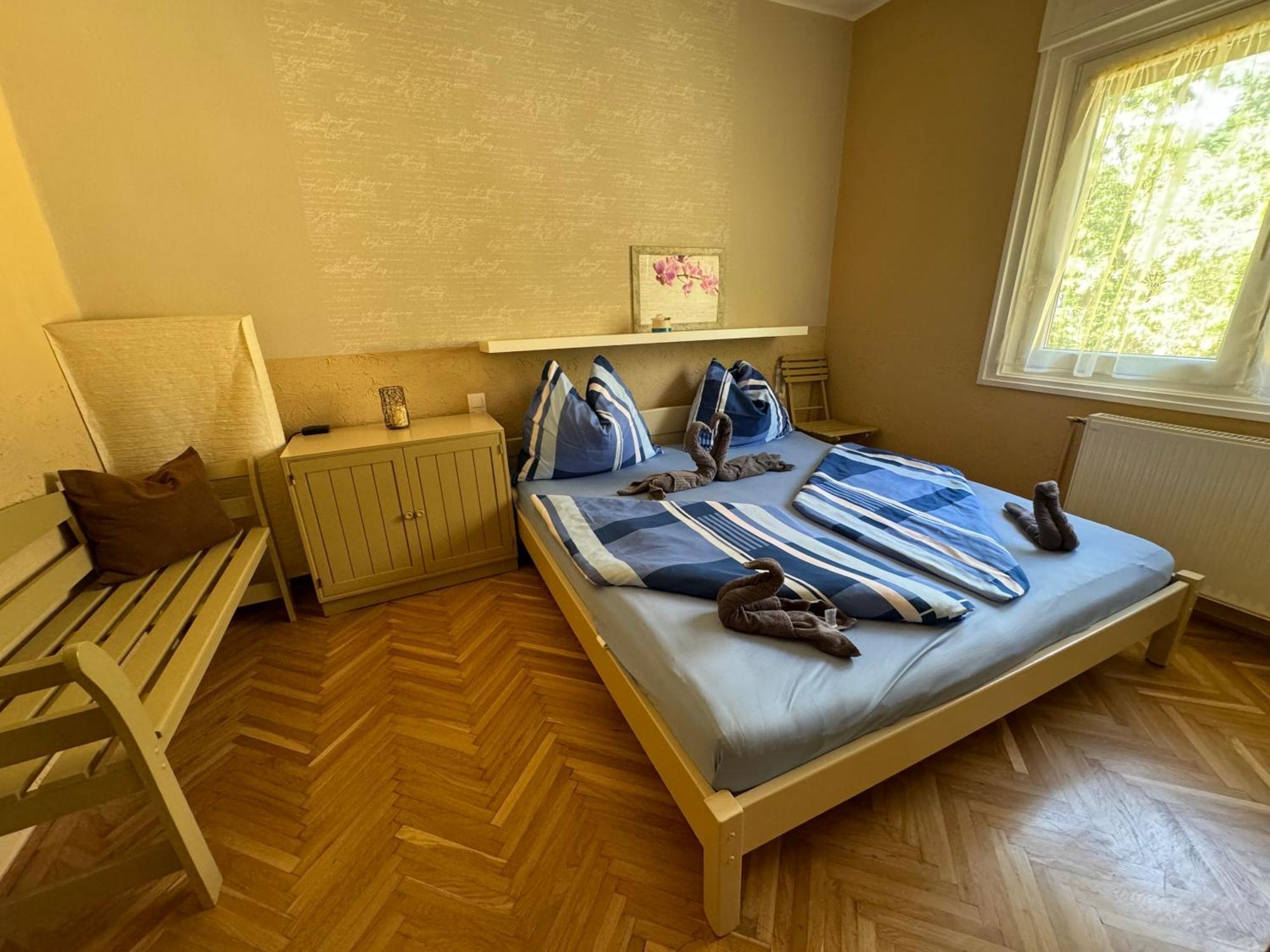 Rozsa Apartman Alsoors Room photo